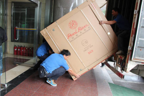 日土钢琴贵重工艺品无忧运
